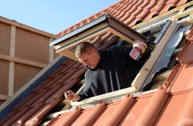 Pose de fenêtres de toit Velux à Monchaux-Soreng